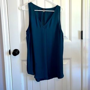 Torrid v-neck tank